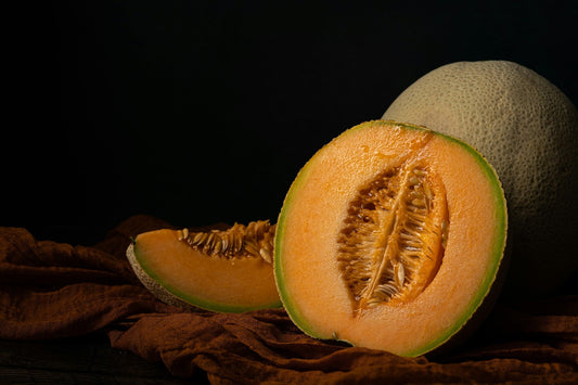 Czy kot może jeść melona? Sprawdź, czy melon jest bezpieczny dla kota